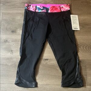Lululemon Chase Me Crop Pink Floral Waistband